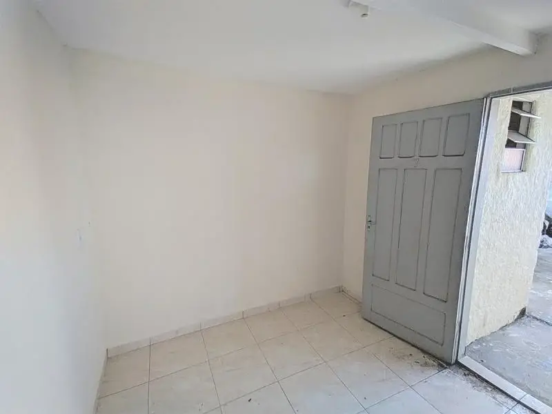 Foto 5 de Casa com 1 Quarto para alugar, 35m² em Vila Yolanda, Osasco