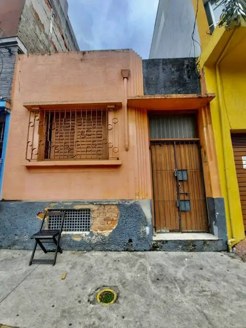 Foto 1 de Casa com 2 Quartos à venda, 76m² em Barra Funda, São Paulo