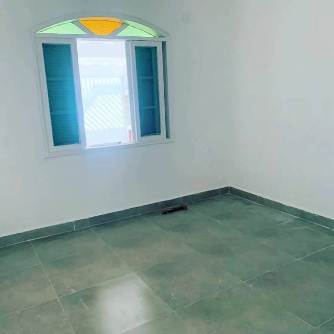Foto 2 de Casa com 2 Quartos à venda, 60m² em Boqueirão, Praia Grande