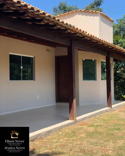 Foto 2 de Casa com 2 Quartos à venda, 154m² em Centro, Paty do Alferes