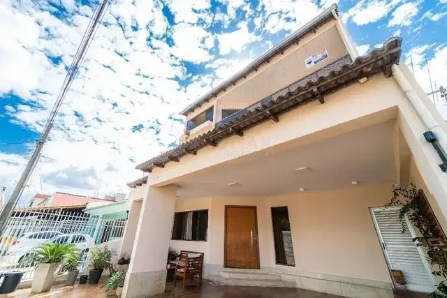 Foto 1 de Casa com 2 Quartos à venda, 290m² em Enseada do Suá, Vitória