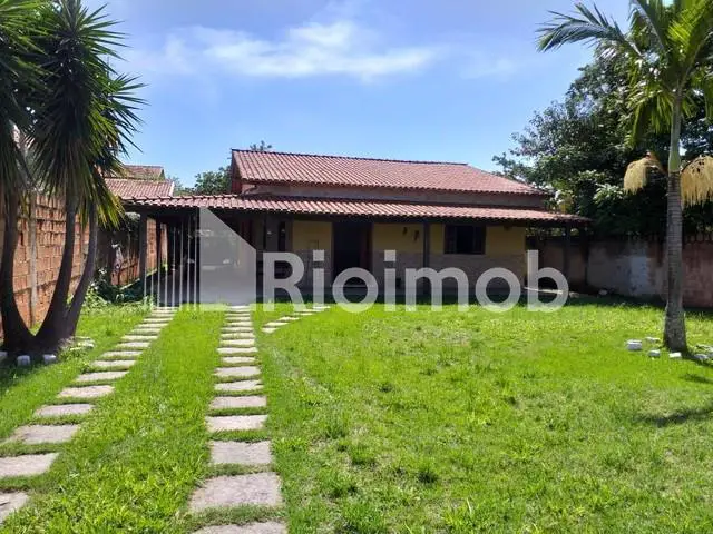 Foto 1 de Casa com 2 Quartos à venda, 230m² em Jardim América, Itaguaí