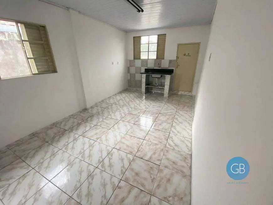 Foto 3 de Casa com 2 Quartos para alugar, 70m² em Jardim Cotiana, São Paulo