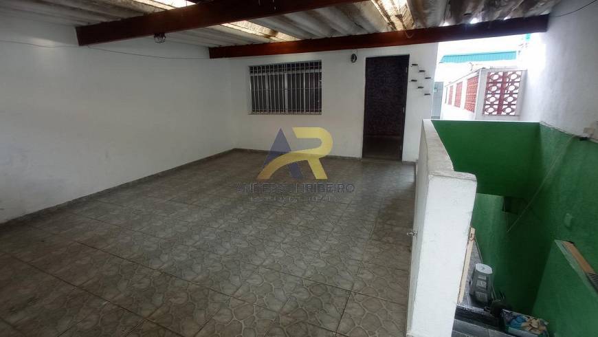 Foto 2 de Casa com 2 Quartos para alugar, 70m² em Jardim Guairaca, São Paulo