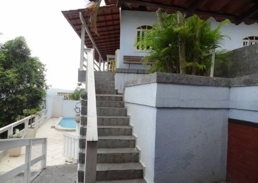 Foto 1 de Casa com 2 Quartos à venda, 152m² em Maria Paula, São Gonçalo