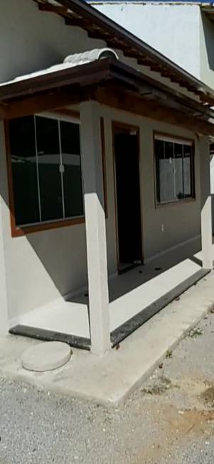 Foto 1 de Casa com 2 Quartos à venda, 70m² em Novo Rio das Ostras, Rio das Ostras