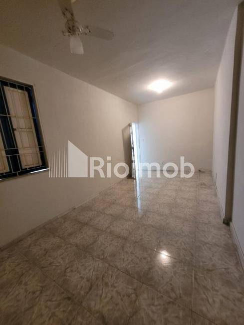 Foto 1 de Casa com 2 Quartos para alugar, 70m² em Ramos, Rio de Janeiro