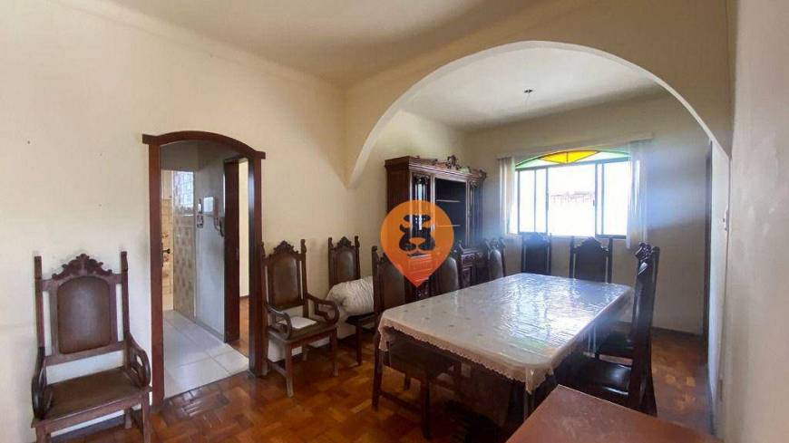 Foto 1 de Casa com 2 Quartos para alugar, 180m² em Santa Tereza, Belo Horizonte