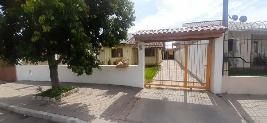 Foto 1 de Casa com 2 Quartos à venda, 62m² em Santos Dumont, São Leopoldo