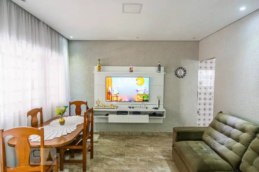 Foto 2 de Casa com 2 Quartos à venda, 150m² em Vila Carrão, São Paulo