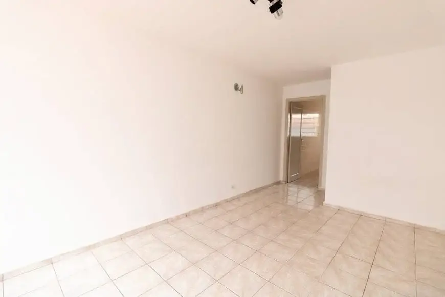 Foto 3 de Casa com 2 Quartos para alugar, 100m² em Vila Guilherme, São Paulo