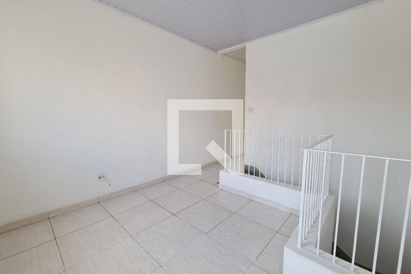 Foto 1 de Casa com 2 Quartos para alugar, 40m² em Vila Santana, Sorocaba