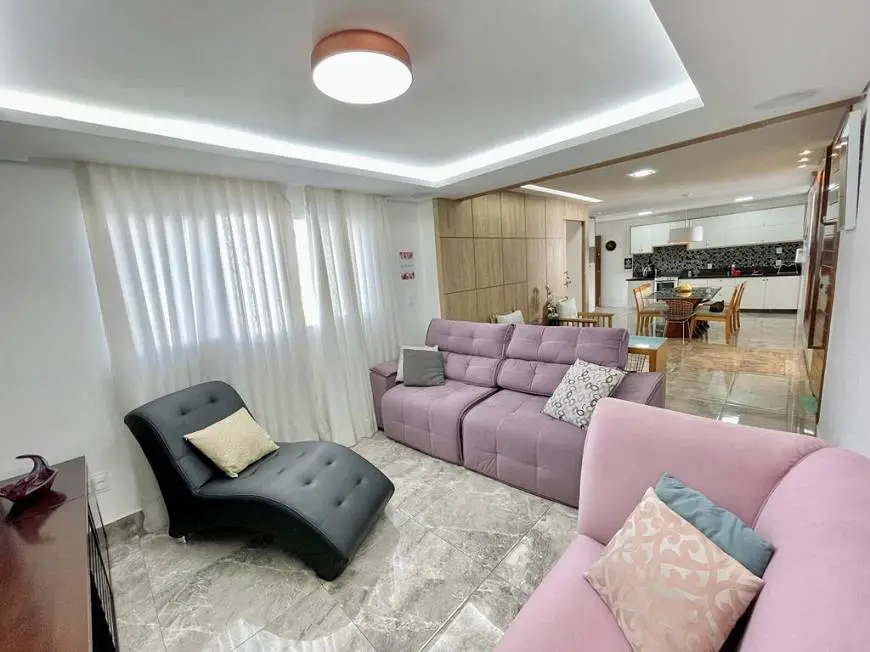 Foto 1 de Casa com 3 Quartos à venda, 201m² em Alípio de Melo, Belo Horizonte