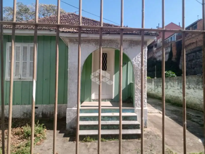 Foto 1 de Casa com 3 Quartos à venda, 80m² em Bom Jesus, Porto Alegre