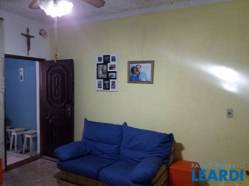 Foto 2 de Casa com 3 Quartos à venda, 180m² em Campestre, Santo André