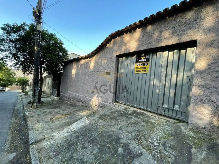 Foto 1 de Casa com 3 Quartos à venda, 350m² em Candelaria, Belo Horizonte