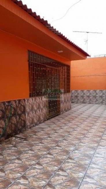 Foto 4 de Casa com 3 Quartos à venda, 200m² em Compensa, Manaus