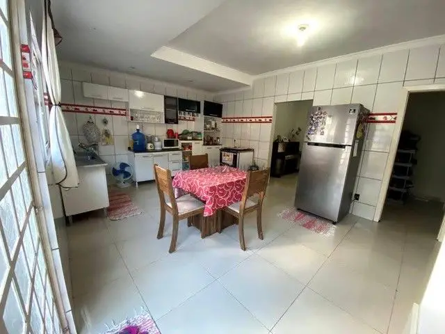 Foto 3 de Casa com 3 Quartos à venda, 400m² em Coophamil, Cuiabá