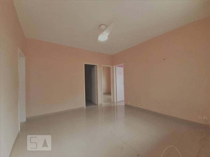 Foto 2 de Casa com 3 Quartos para alugar, 140m² em Engenho De Dentro, Rio de Janeiro