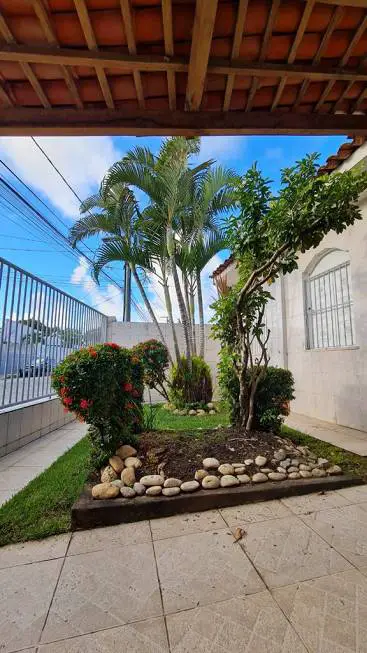 Foto 4 de Casa com 3 Quartos à venda, 215m² em Grageru, Aracaju
