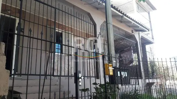 Foto 1 de Casa com 3 Quartos à venda, 150m² em Jardim Carvalho, Porto Alegre