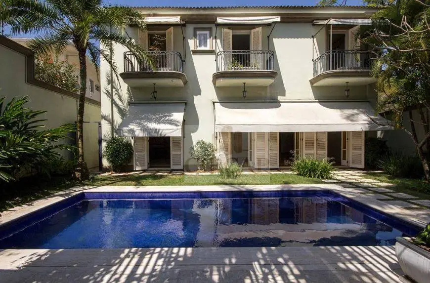 Foto 1 de Casa com 3 Quartos para alugar, 442m² em Jardim Europa, São Paulo