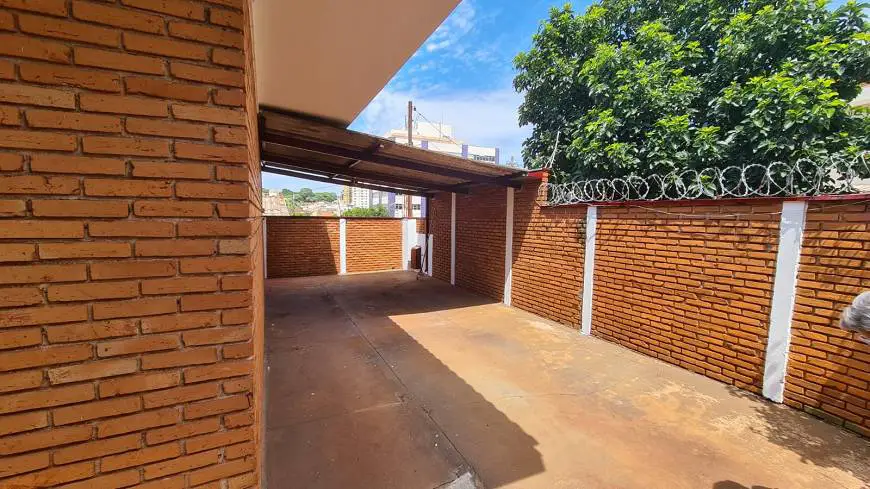 Foto 3 de Casa com 3 Quartos à venda, 172m² em Jardim Macedo, Ribeirão Preto