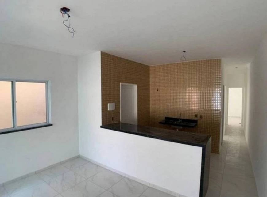 Foto 2 de Casa com 3 Quartos à venda, 100m² em JOSE DE ALENCAR, Fortaleza