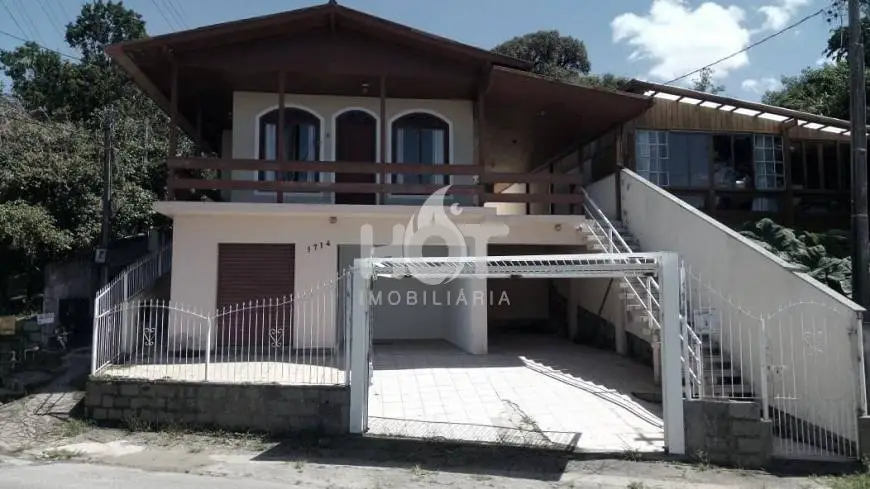 Foto 1 de Casa com 3 Quartos à venda, 198m² em Lagoa da Conceição, Florianópolis