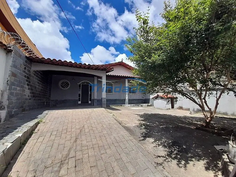 Foto 1 de Casa com 3 Quartos para alugar, 178m² em Nova Vista, Belo Horizonte