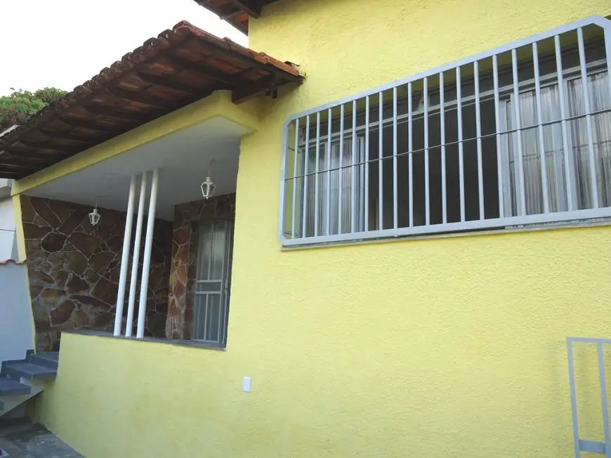 Foto 1 de Casa com 3 Quartos para alugar, 180m² em Nova Vista, Belo Horizonte