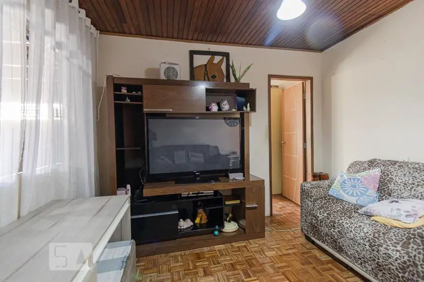 Foto 2 de Casa com 3 Quartos para alugar, 121m² em Novo Mundo, Curitiba