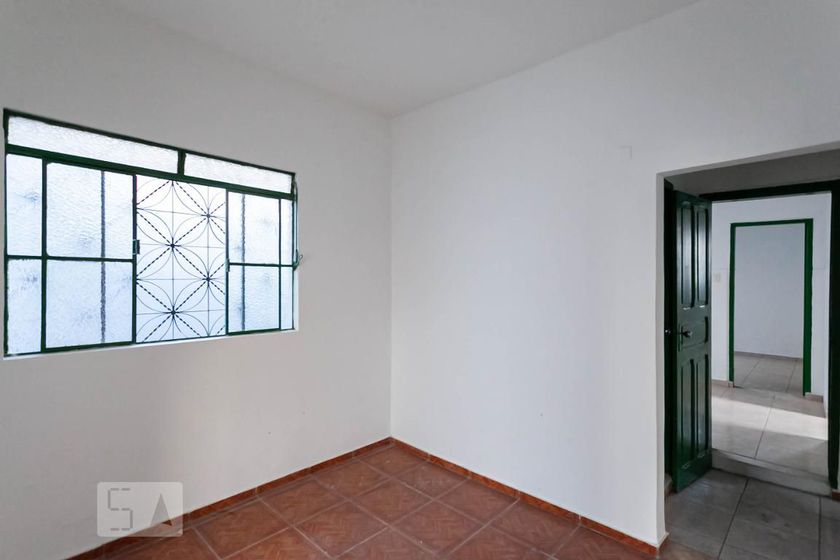 Foto 1 de Casa com 3 Quartos para alugar, 136m² em Pompéia, Belo Horizonte