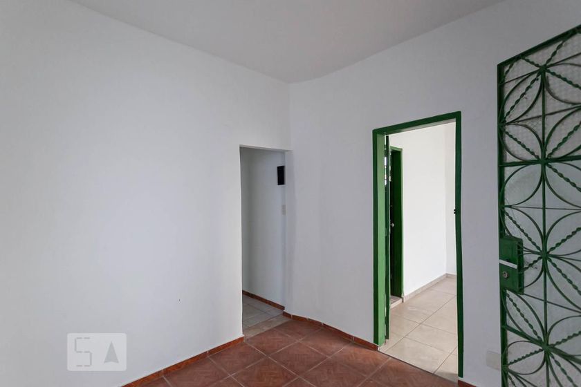Foto 3 de Casa com 3 Quartos para alugar, 136m² em Pompéia, Belo Horizonte
