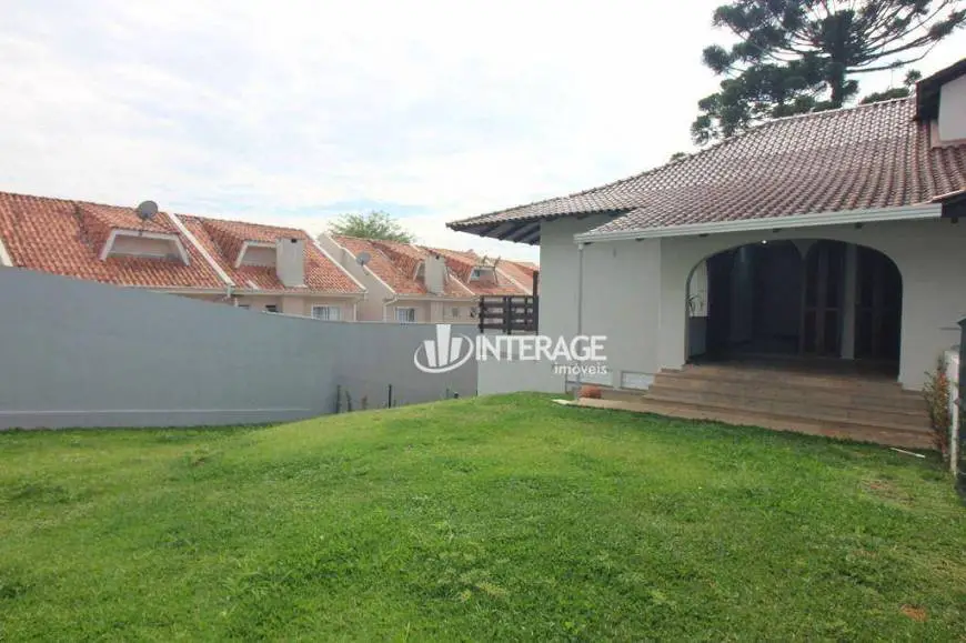 Foto 3 de Casa com 3 Quartos para alugar, 180m² em Santa Felicidade, Curitiba