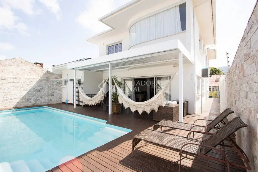 Foto 1 de Casa com 3 Quartos à venda, 271m² em Santa Mônica, Florianópolis