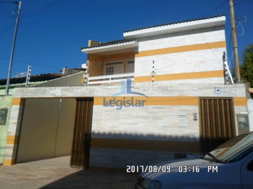 Foto 1 de Casa com 3 Quartos à venda, 175m² em São José, Aracaju
