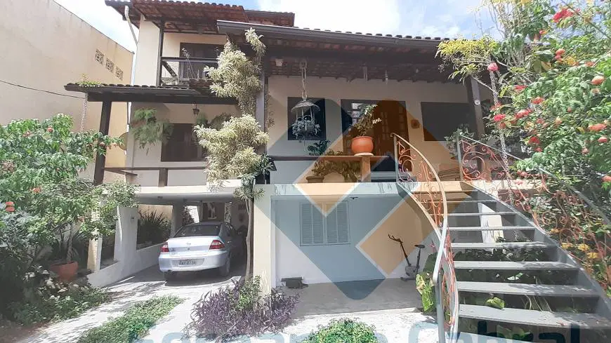Foto 1 de Casa com 3 Quartos à venda, 450m² em Serra Grande, Niterói