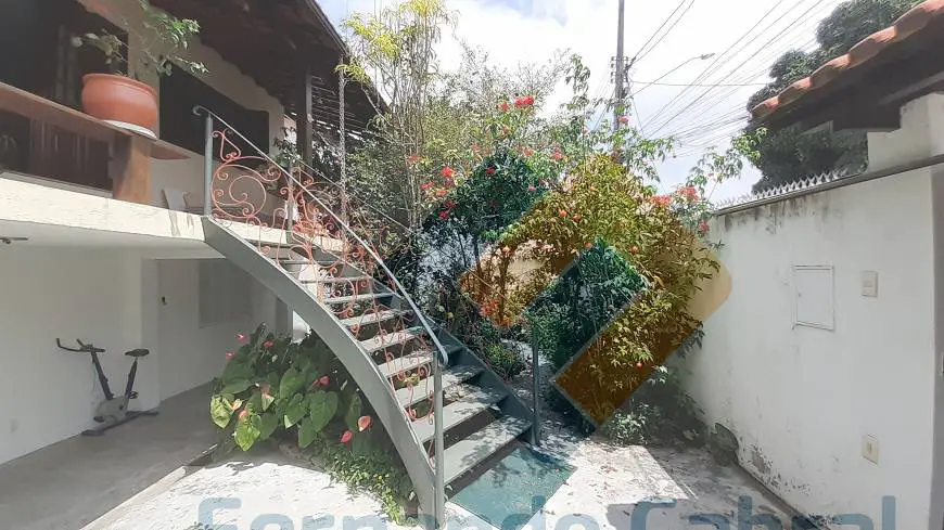 Foto 3 de Casa com 3 Quartos à venda, 450m² em Serra Grande, Niterói