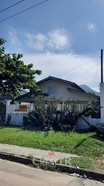 Foto 1 de Casa com 3 Quartos à venda, 160m² em Tabuleiro, Matinhos