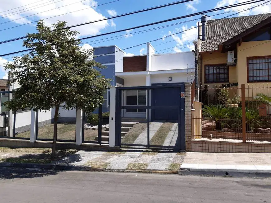 Foto 1 de Casa com 3 Quartos à venda, 137m² em Vila Cachoeirinha, Cachoeirinha
