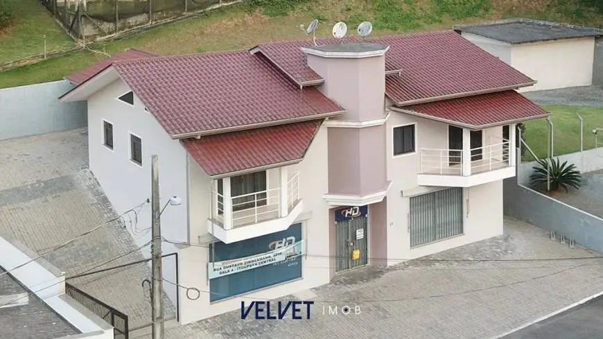 Foto 1 de Casa com 3 Quartos à venda, 231m² em Vila Itoupava, Blumenau