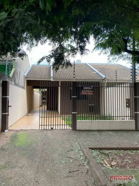 Foto 1 de Casa com 3 Quartos para alugar, 150m² em Vila Santa Izabel, Maringá