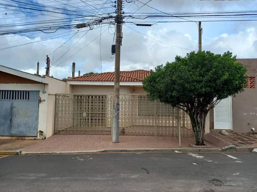 Foto 1 de Casa com 3 Quartos à venda, 150m² em Vila Tibério, Ribeirão Preto