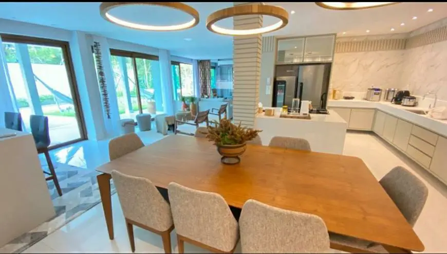 Foto 3 de Casa com 4 Quartos à venda, 260m² em Arraial D'Ajuda, Porto Seguro