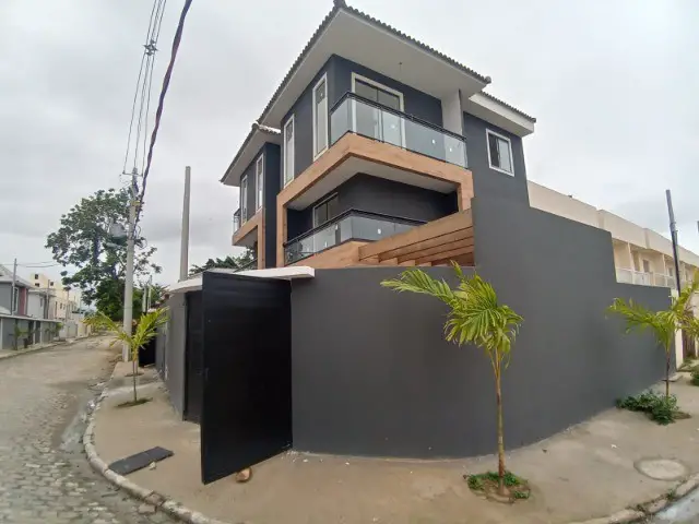 Foto 1 de Casa com 4 Quartos à venda, 140m² em Campo Grande, Rio de Janeiro