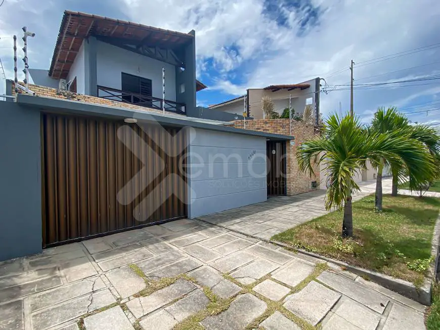 Foto 2 de Casa com 4 Quartos à venda, 275m² em Capim Macio, Natal