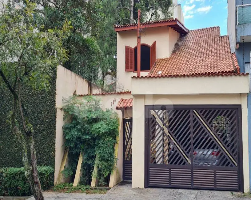 Foto 1 de Casa com 4 Quartos para alugar, 251m² em Jardim Bela Vista, Santo André