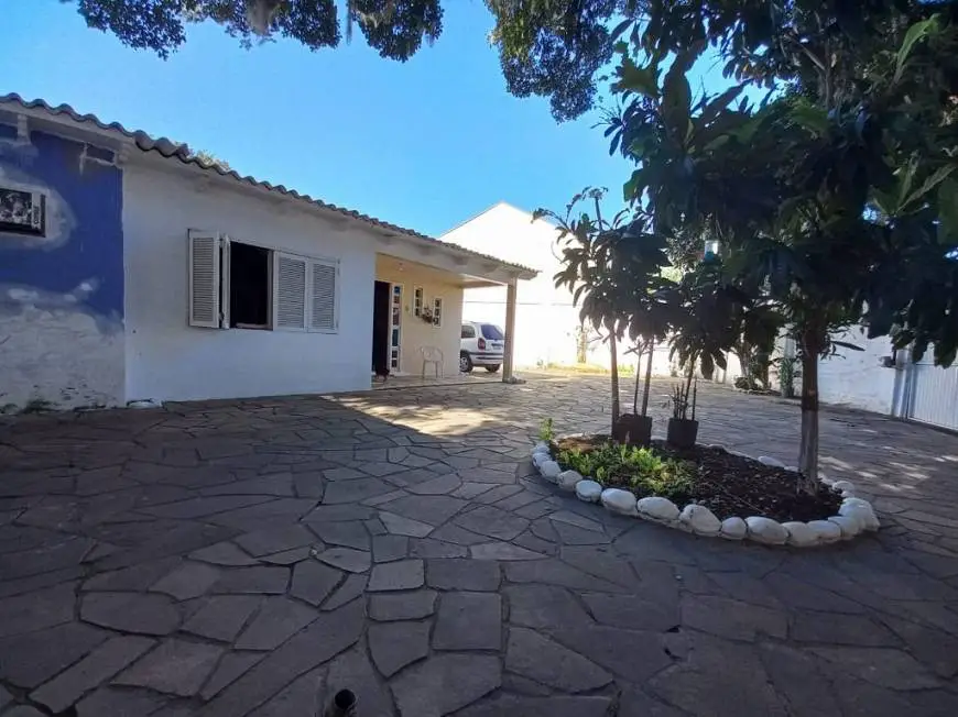 Foto 1 de Casa com 4 Quartos à venda, 250m² em Maringa, Alvorada