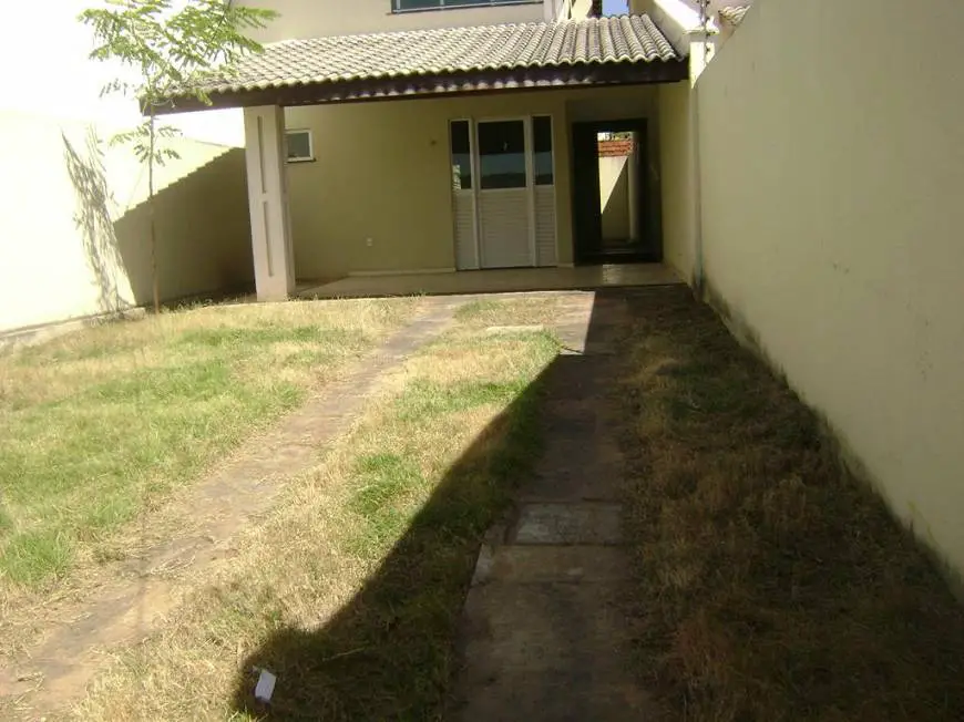 Foto 1 de Casa com 4 Quartos à venda, 143m² em Parque Manibura, Fortaleza